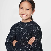 Nike Sportswear Club Fleece Big Kids' (Girls') Crew-Neck Sweatshirt