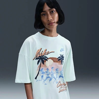 Nike Sportswear Essential Women's Oversized T-Shirt