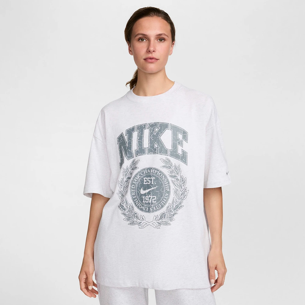 Nike Sportswear Essential Women's Oversized T-Shirt