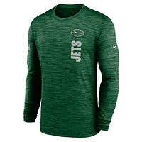 New York Jets Sideline Velocity Men's Nike Dri-FIT NFL Long-Sleeve T-Shirt