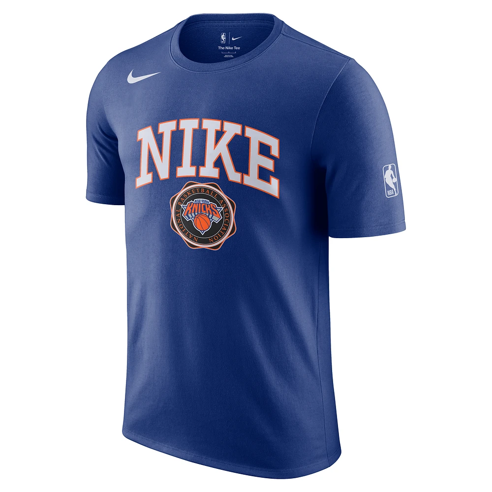 New York Knicks Essential Men's Nike NBA T-Shirt