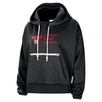 Chicago Bulls Standard Issue Women's Nike Dri-FIT NBA Pullover Hoodie