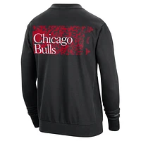 Chicago Bulls Standard Issue Men's Nike Dri-FIT NBA Crew-Neck Sweatshirt