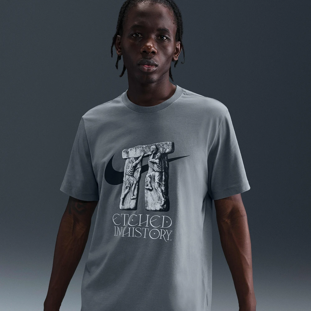 Nike Men's T-Shirt