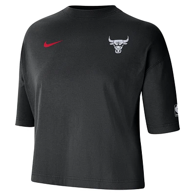 Chicago Bulls 2023/24 City Edition Women's Nike NBA Courtside Boxy T-Shirt