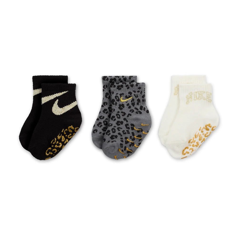 Nike Swoosh Spirit Baby Gripper Socks (3 Pairs)