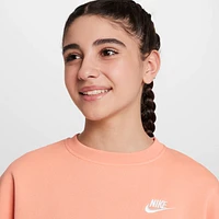 Nike Sportswear Club Fleece Girls' Boxy Crew-Neck Sweatshirt