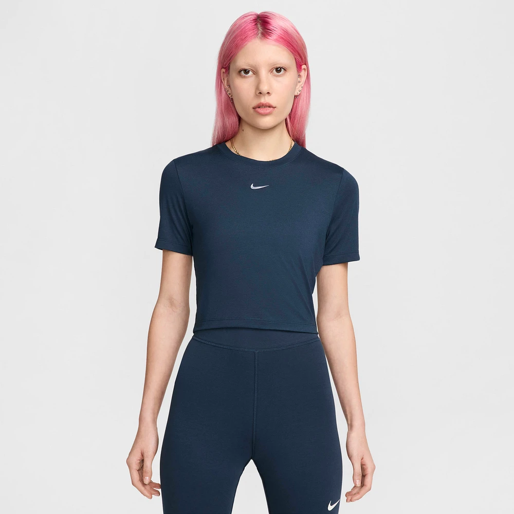 Nike Sportswear Essential Women's Slim Cropped T-Shirt