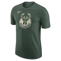 Milwaukee Bucks Essential Men's Nike NBA T-Shirt