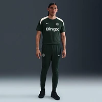 Chelsea FC Strike Men's Nike Dri-FIT Soccer Short-Sleeve Top