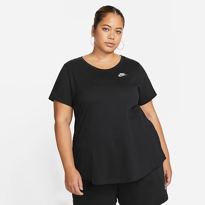 Nike Sportswear Club Essentials Women's T-Shirt