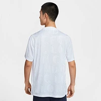 Chelsea FC Academy Pro Men's Nike Dri-FIT Soccer Pre-Match Top