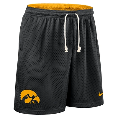 Iowa Sideline Reversible Men’s Nike Dri-FIT College Shorts