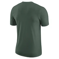 Milwaukee Bucks Essential Men's Nike NBA T-Shirt