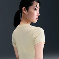 Nike Sportswear Chill Knit Women's Cropped T-Shirt