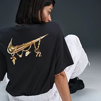 Nike Sportswear Women's Loose Short-Sleeve Graphic T-Shirt