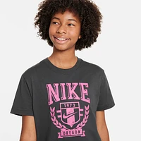 Nike Sportswear Big Kids' (Girls') T-Shirt