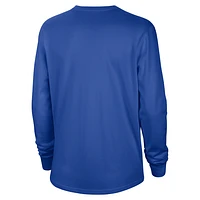 Kentucky Women's Nike College Crew-Neck Long-Sleeve Top