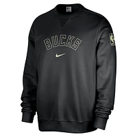 Milwaukee Bucks Standard Issue Men's Nike Dri-FIT NBA Crew-Neck Sweatshirt