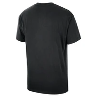 Los Angeles Lakers Essential Men's Nike NBA T-Shirt