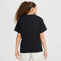 Nike Sportswear Essential Big Kids' (Girls') T-Shirt