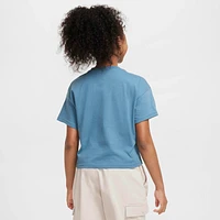 Nike Sportswear Essential Big Kids' (Girls') T-Shirt