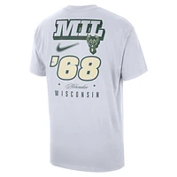 Milwaukee Bucks Courtside Men's Nike NBA T-Shirt