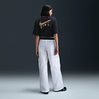 Nike Sportswear Women's Loose Short-Sleeve Graphic T-Shirt