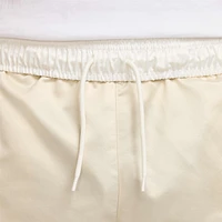 Nike Sportswear Club Men's Flow Football Shorts
