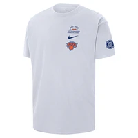 New York Knicks Courtside Men's Nike NBA T-Shirt