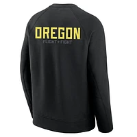 Oregon Ducks Tech Men's Nike College Pullover Crew