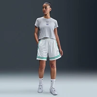 Nike Club Women's Cropped T-Shirt