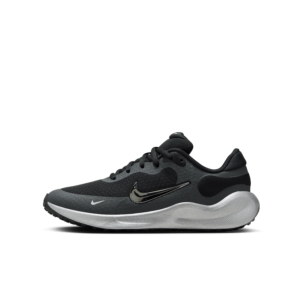 Nike Revolution 7 SE Big Kids' Running Shoes