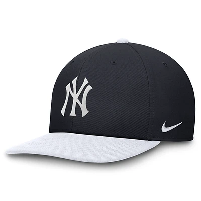 New York Yankees Evergreen Pro Men's Nike Dri-FIT MLB Adjustable Hat