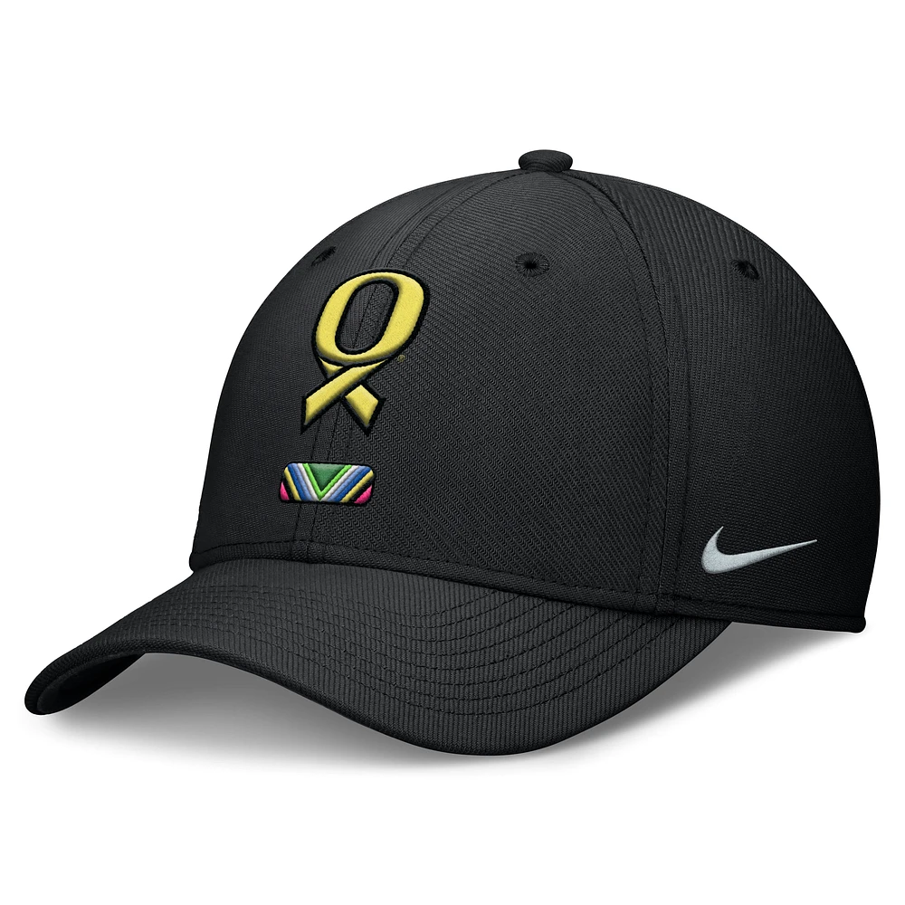 Oregon Ducks Sideline Swoosh Men's Nike Dri-FIT College Hat