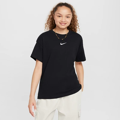 Nike Sportswear Essential Big Kids' (Girls') T-Shirt