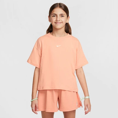 Nike Sportswear Essential Big Kids' (Girls') T-Shirt