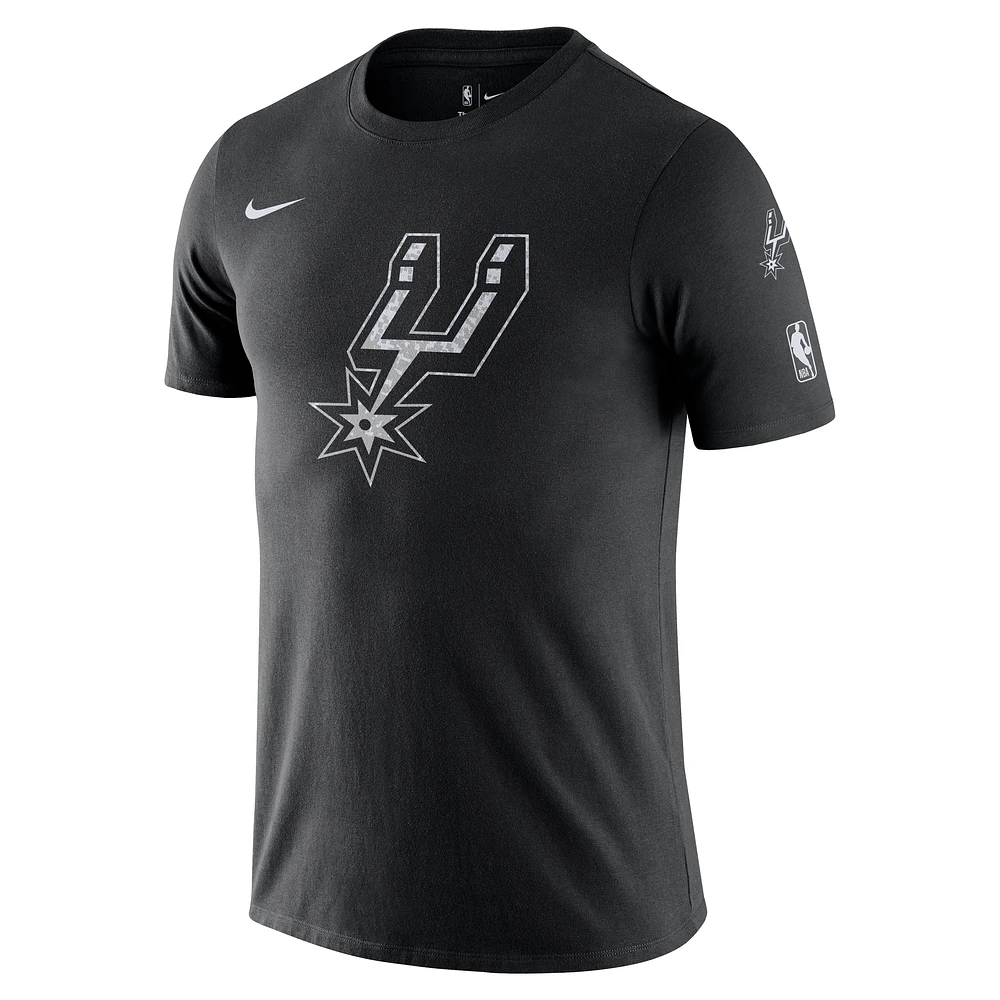 San Antonio Spurs Essential Men's Nike NBA T-Shirt