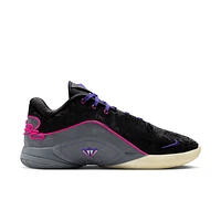 LeBron XXII Basketball Shoes