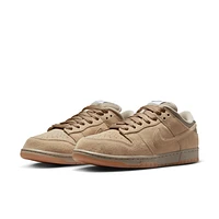 Nike SB Dunk Low Pro B Skate Shoes