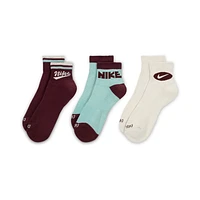 Nike Everyday Plus Ankle Socks (3 Pairs)
