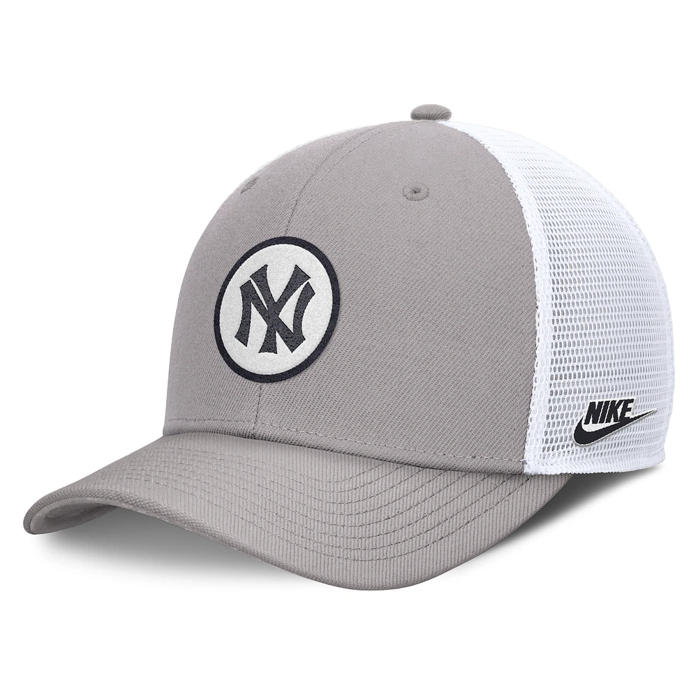 New York Yankees Cooperstown Rise Men's Nike Dri-FIT MLB Trucker Adjustable Hat