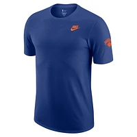 New York Knicks Essential Club Men's Nike NBA T-Shirt