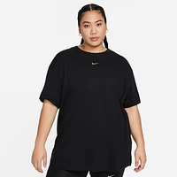 Nike Sportswear Essential Women's T-Shirt (Plus Size)