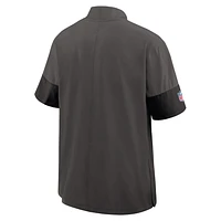 Tampa Bay Buccaneers Sideline Coach Men's Nike NFL 1/2-Zip Short-Sleeve Jacket