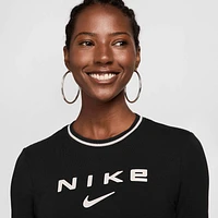 Nike Sportswear Chill Knit Women's Slim Long-Sleeve Cropped Graphic T-Shirt