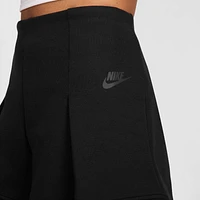 Nike Sportswear Tech Fleece Women's High-Waisted 3" Pleated Shorts