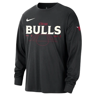 Chicago Bulls Men's Nike NBA Long-Sleeve Max90 T-Shirt