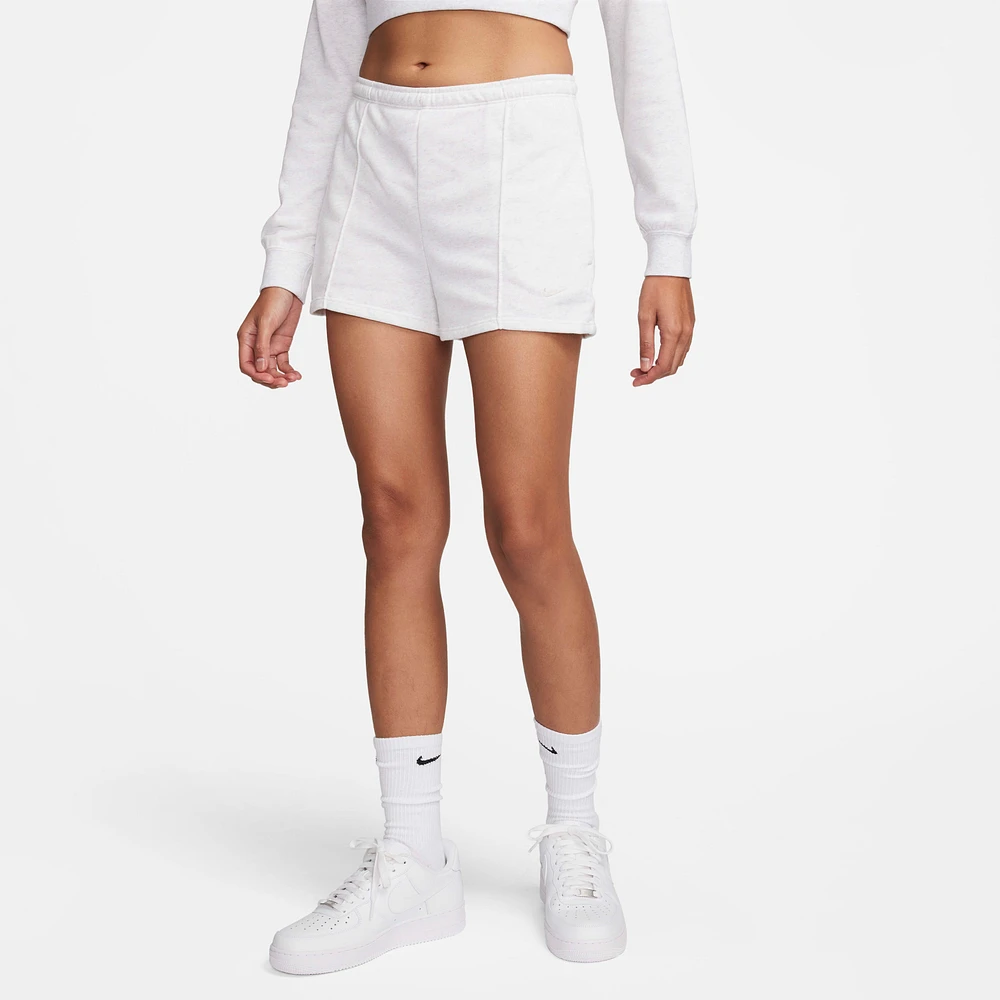 Nike Sportswear Chill Terry Women's High-Waisted Slim 2" French Shorts