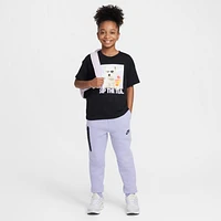 Nike Sportswear Big Kids' (Girls') T-Shirt